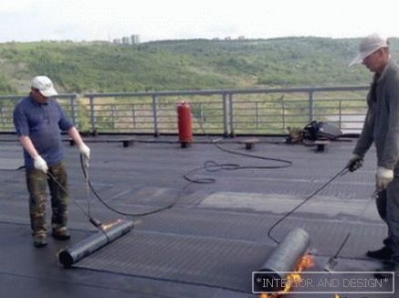 Kako položiti strešni material na streho