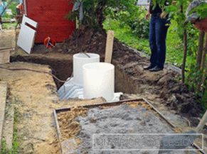 Začeli smo graditi stranišče iz fundacije